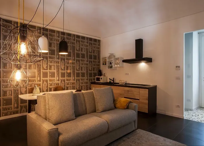 Le Tre Madame Apartment *